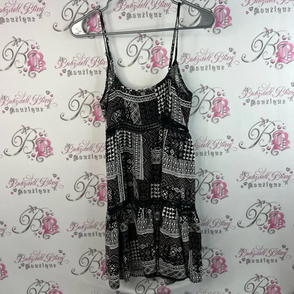 Bluenotes dress ruffle hem Aztec boho white Black and White Patterned Dress